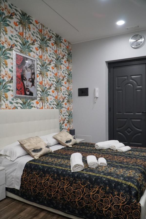 B&B Porta Garibaldi カターニア エクステリア 写真
