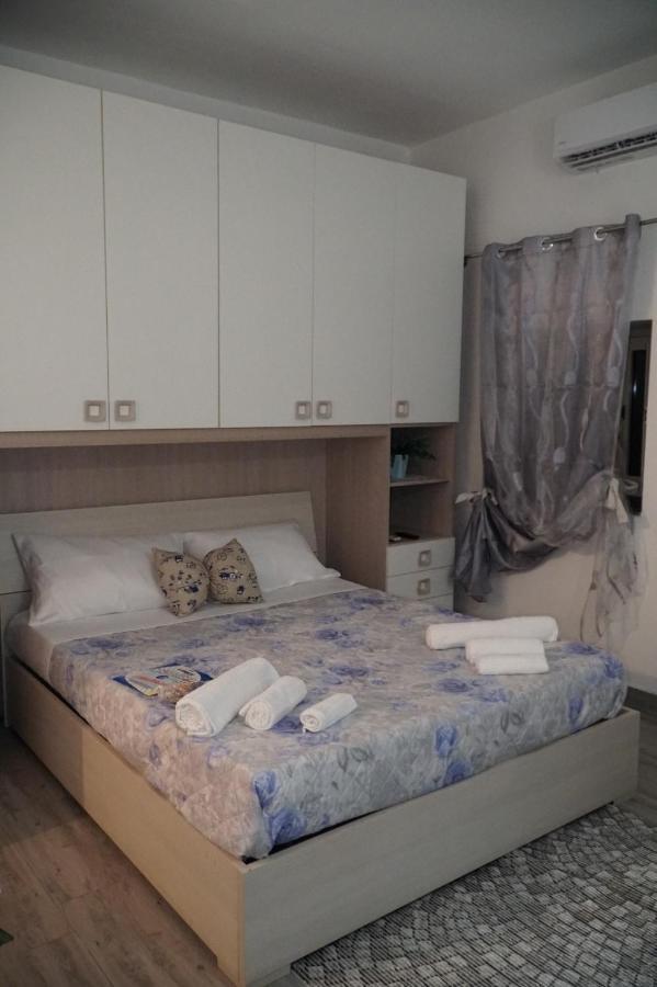 B&B Porta Garibaldi カターニア エクステリア 写真