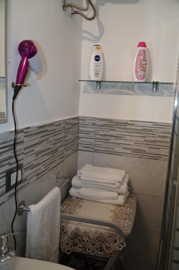B&B Porta Garibaldi カターニア エクステリア 写真